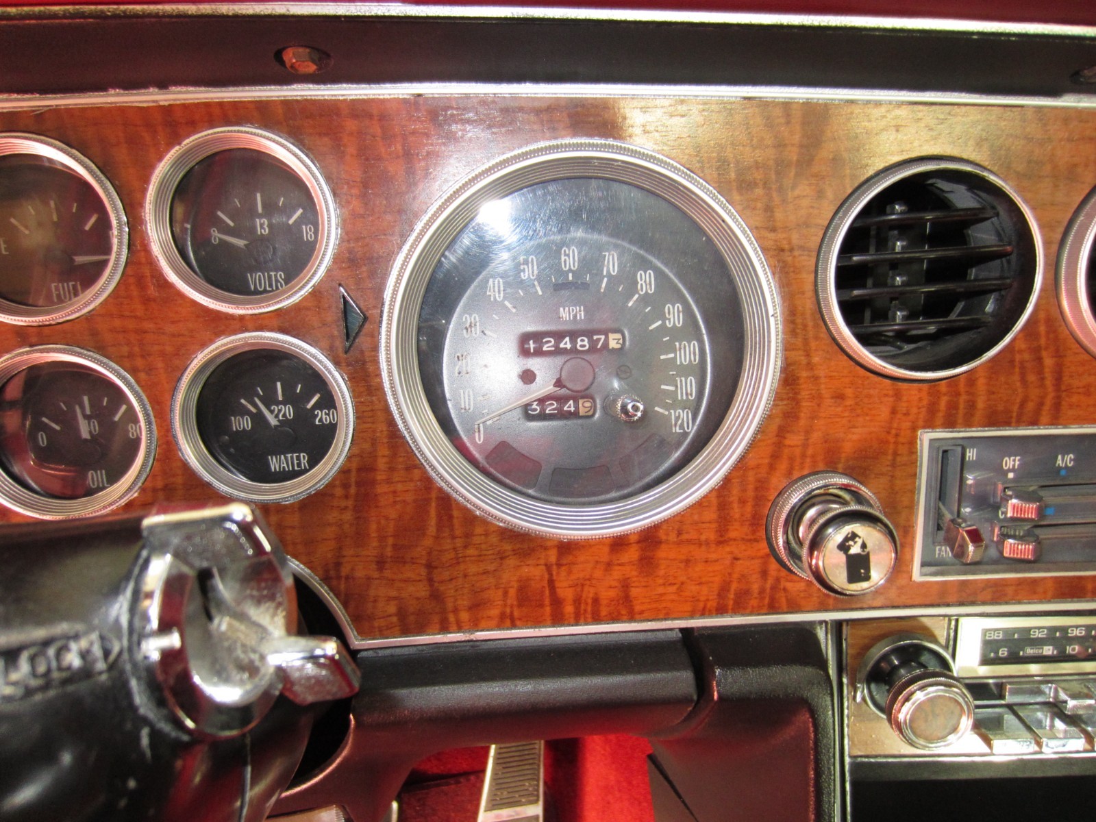 Pontiac-Grand-Am-1974-Coupe-29