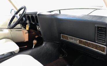 Pontiac-Grand-Prix-1969-Coupe-20