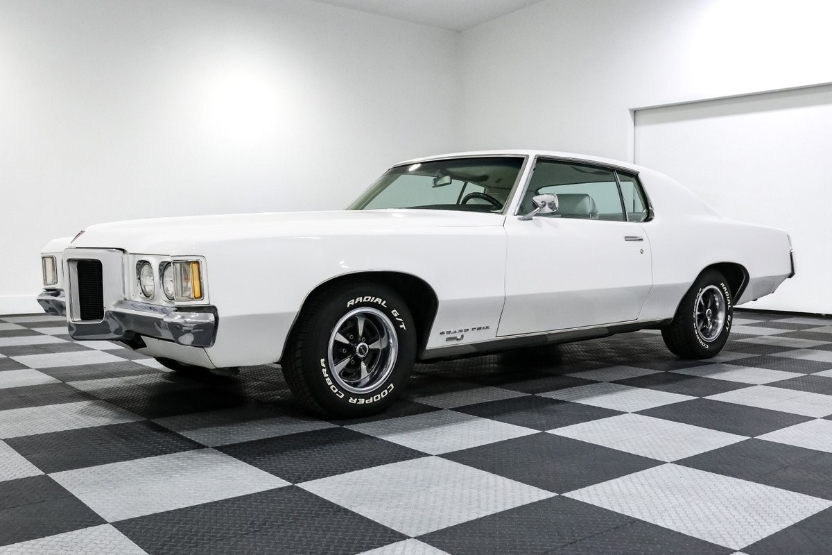 Pontiac-Grand-Prix-1969-Coupe-3