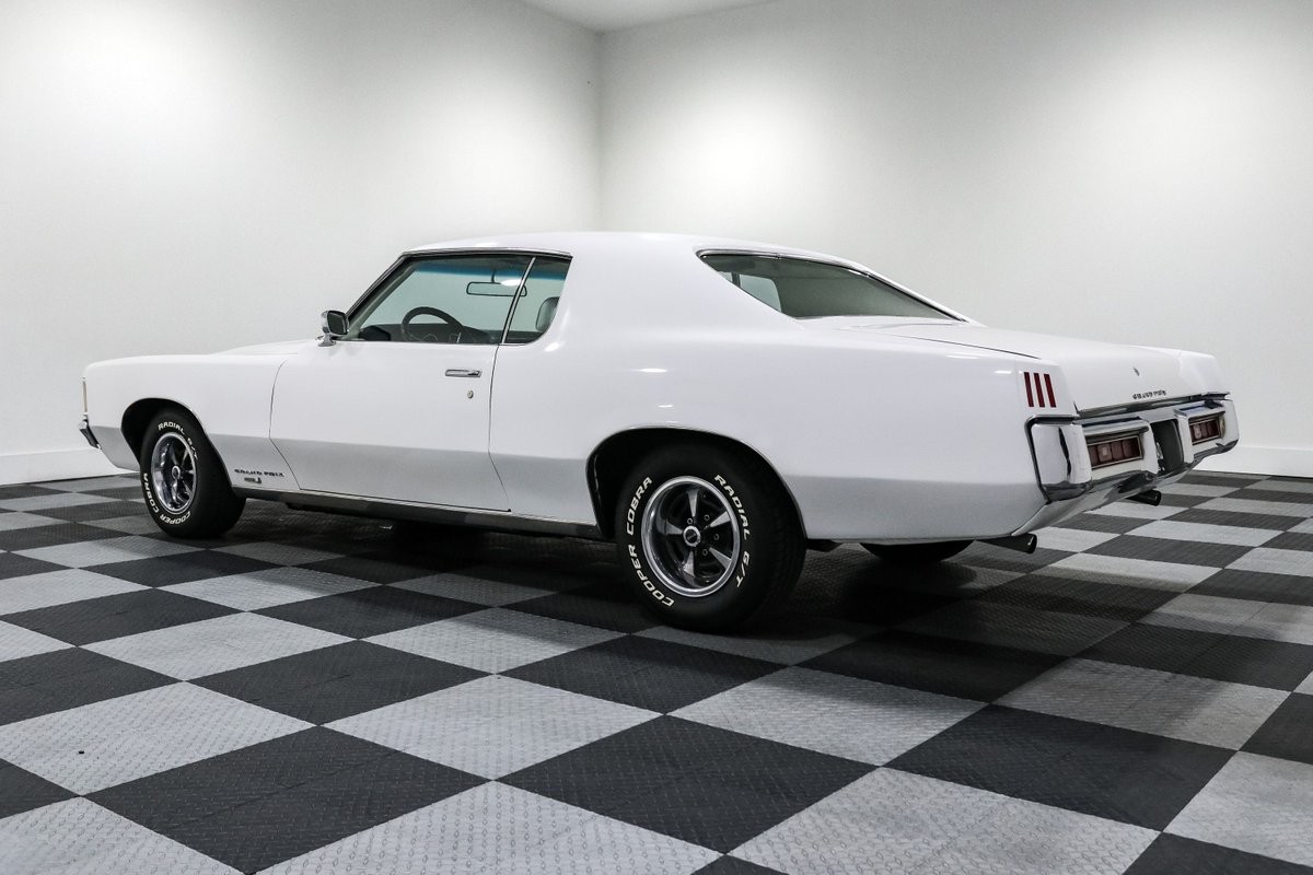 Pontiac-Grand-Prix-1969-Coupe-5