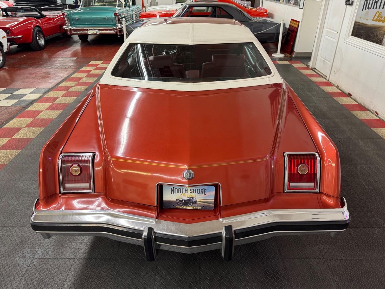 Pontiac-Grand-Prix-1977-2-Door-11
