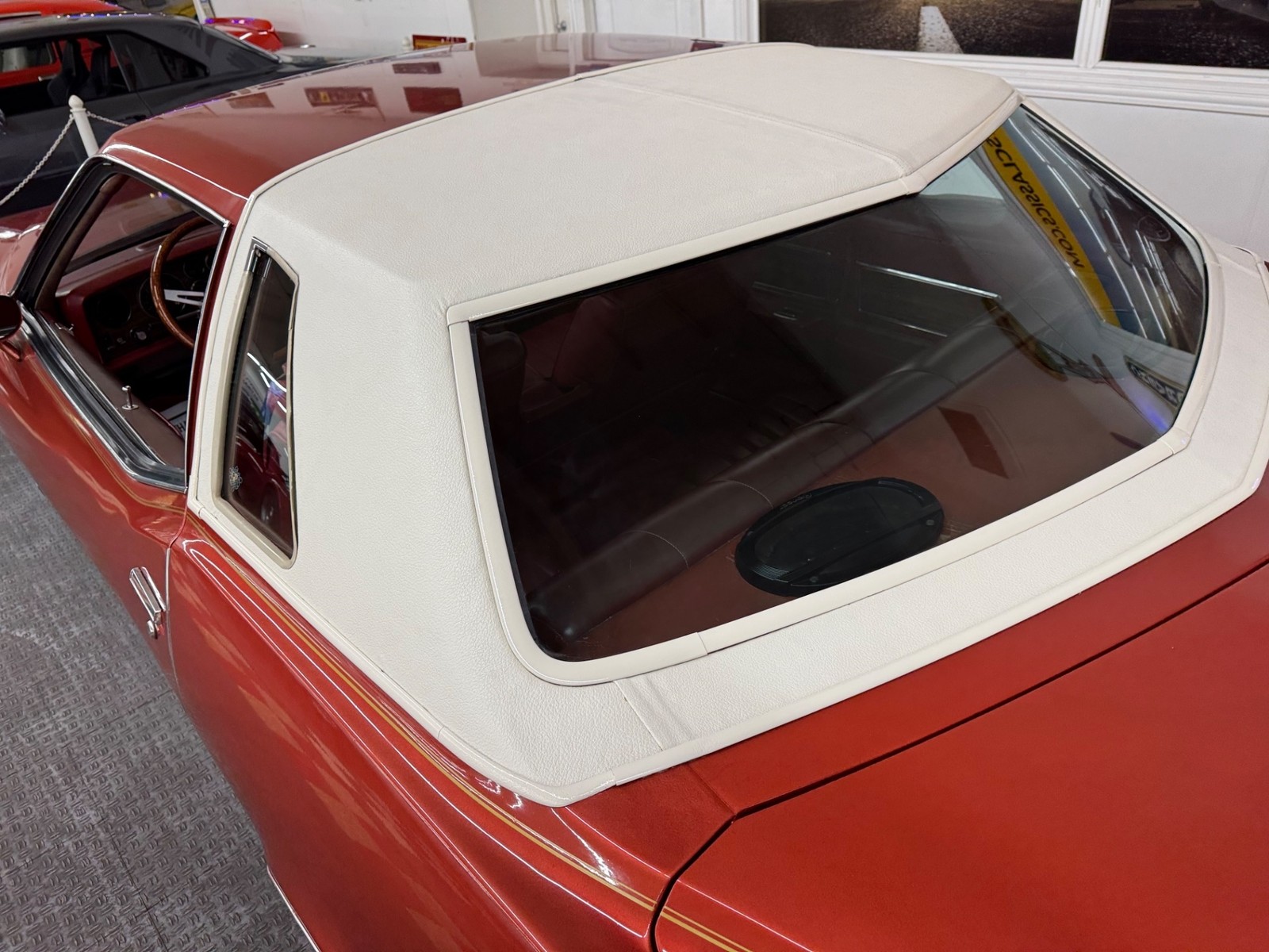 Pontiac-Grand-Prix-1977-2-Door-14