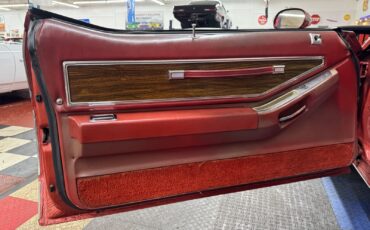 Pontiac-Grand-Prix-1977-2-Door-33