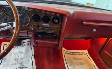Pontiac-Grand-Prix-1977-2-Door-36
