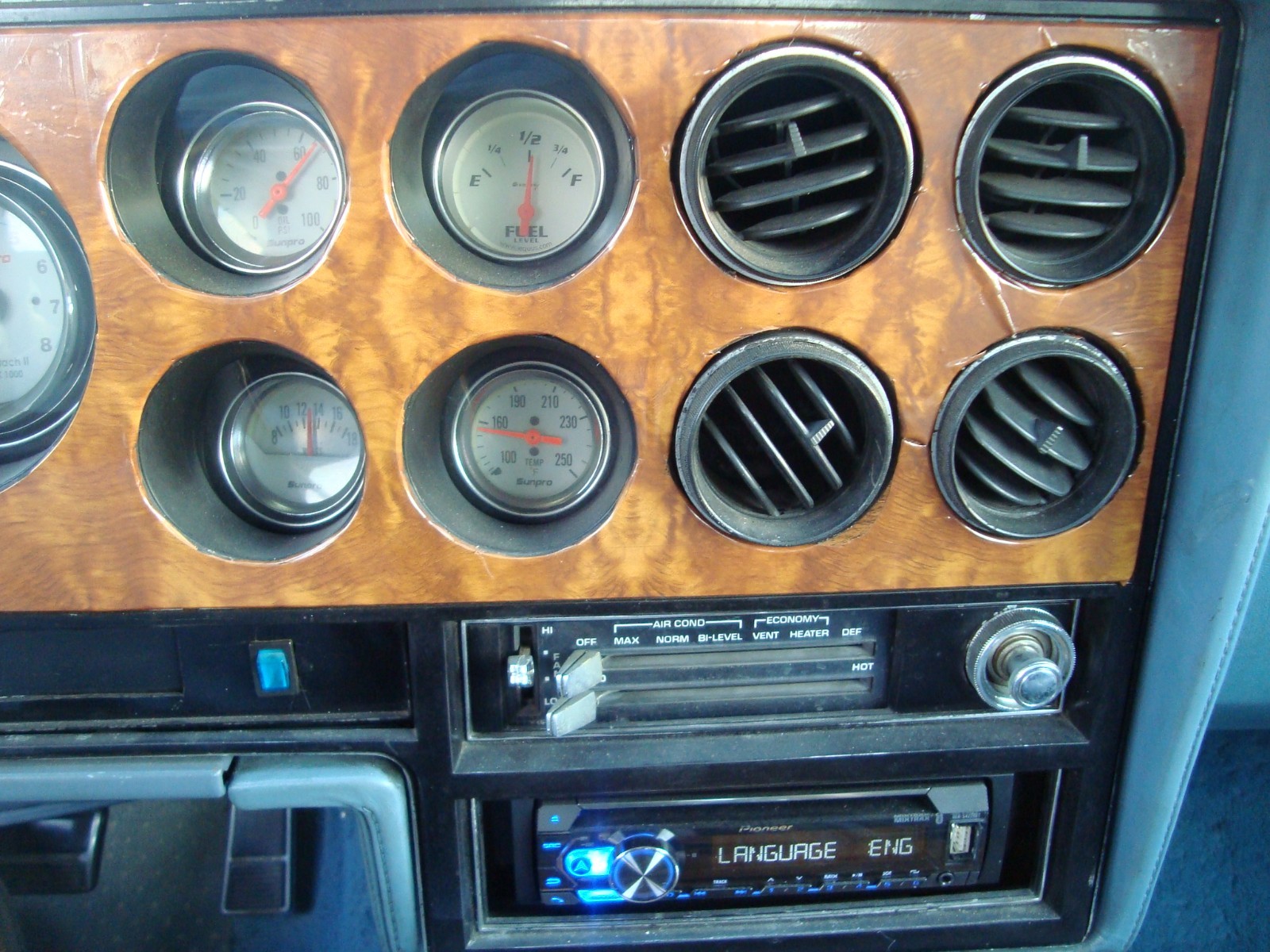 Pontiac-Grand-Prix-1978-Coupe-13