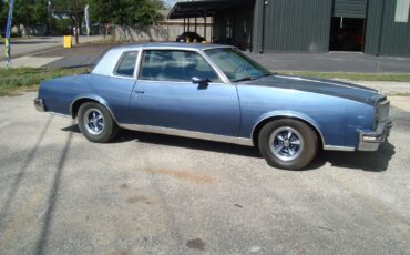 Pontiac-Grand-Prix-1978-Coupe