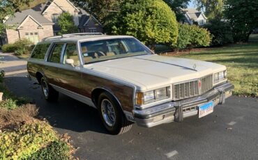 Pontiac-Grand-Safari-6.6-1978-2