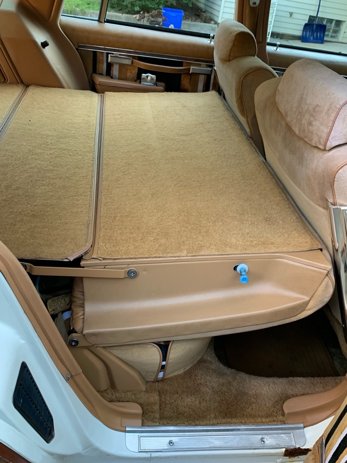 Pontiac-Grand-Safari-6.6-1978-34