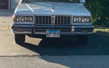 Pontiac-Grand-Safari-6.6-1978-7