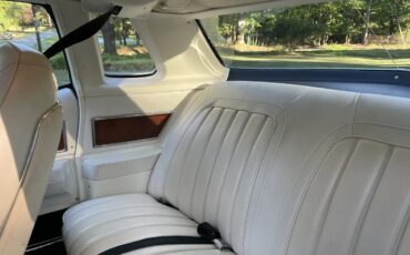 Pontiac-Grand-prix-1975-Burgundy-White-18