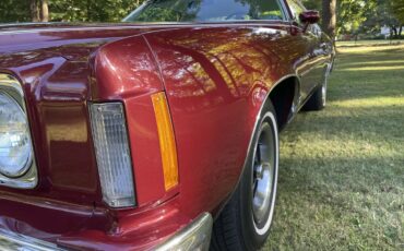 Pontiac-Grand-prix-1975-Burgundy-White-3