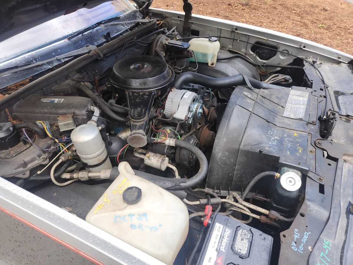 Pontiac-Grand-prix-1979-Gray-Red-2