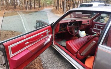 Pontiac-Grand-prix-1979-Gray-Red-4
