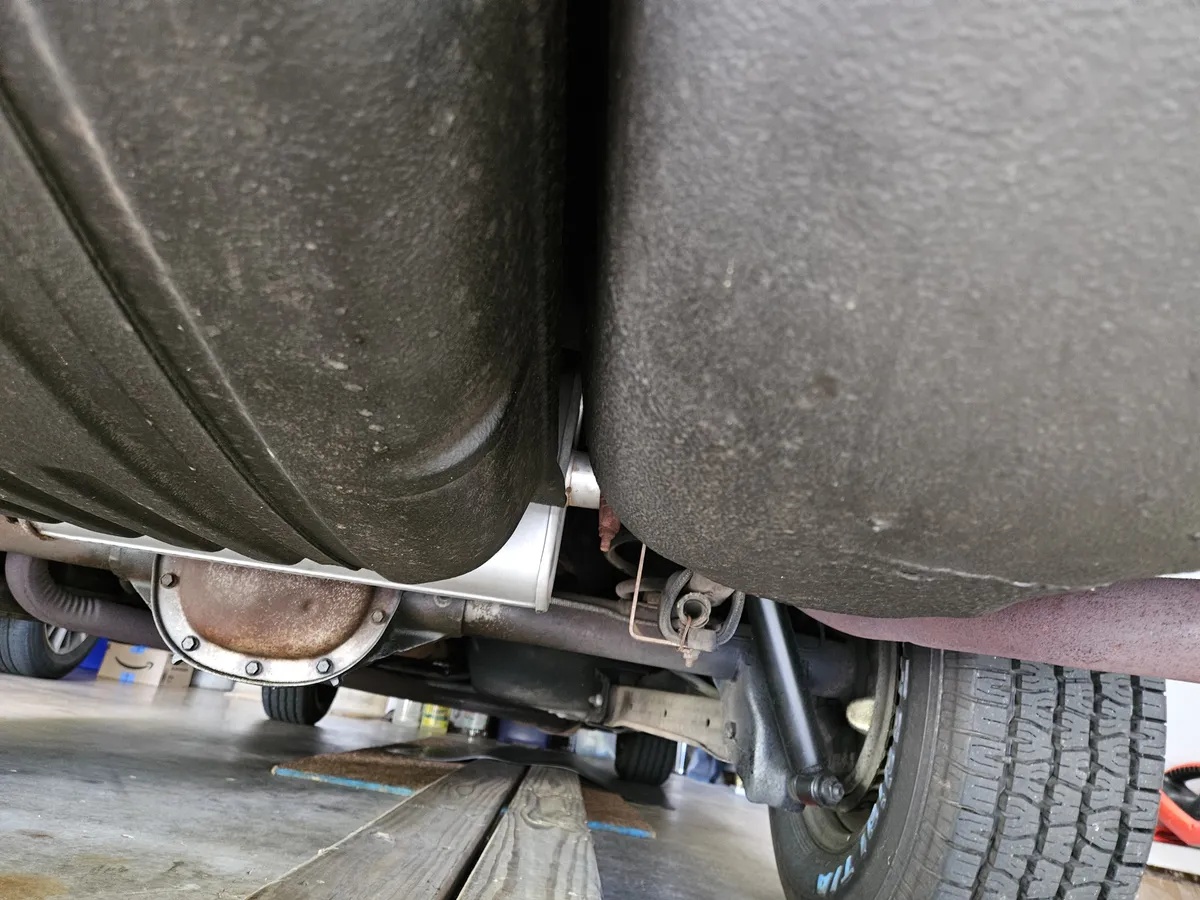 Pontiac-Grand-prix-1983-Silver-Sand-Metallic-Maroon-12