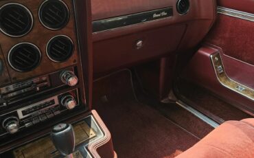 Pontiac-Grand-prix-1983-Silver-Sand-Metallic-Maroon-7