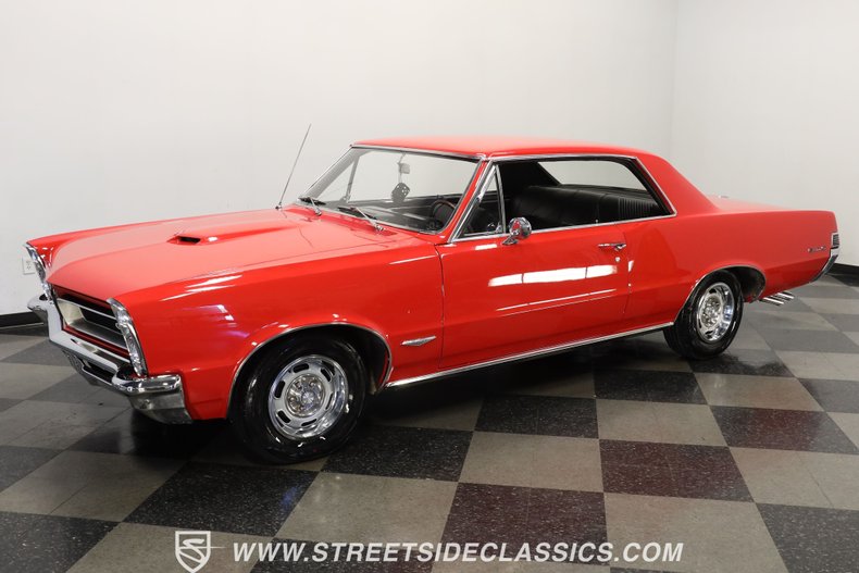 Pontiac-Gto-1965-Montero-Red-Black-11