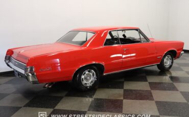 Pontiac-Gto-1965-Montero-Red-Black-17