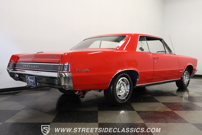 Pontiac-Gto-1965-Montero-Red-Black-2
