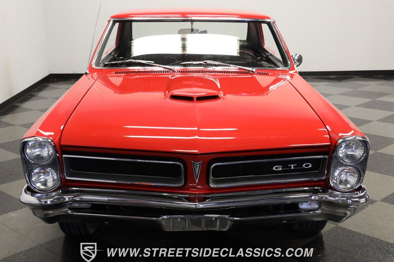 Pontiac-Gto-1965-Montero-Red-Black-21