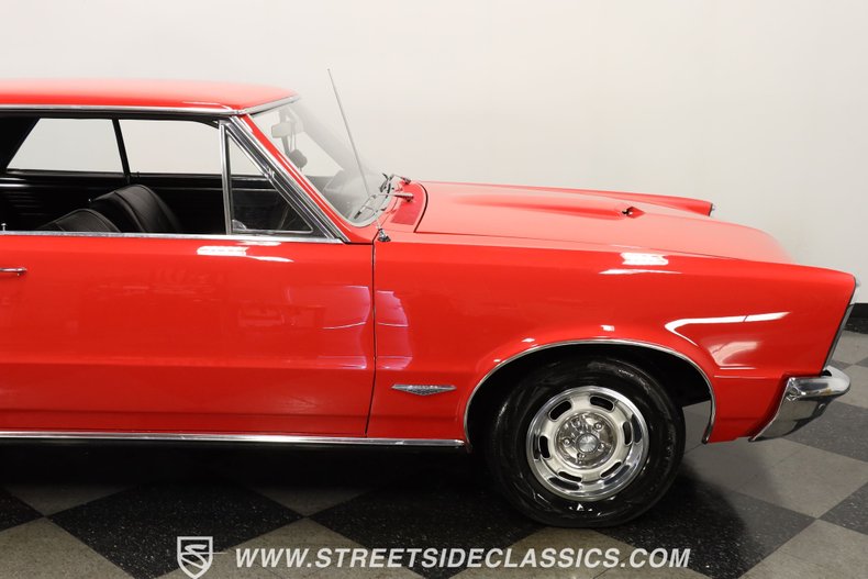 Pontiac-Gto-1965-Montero-Red-Black-30
