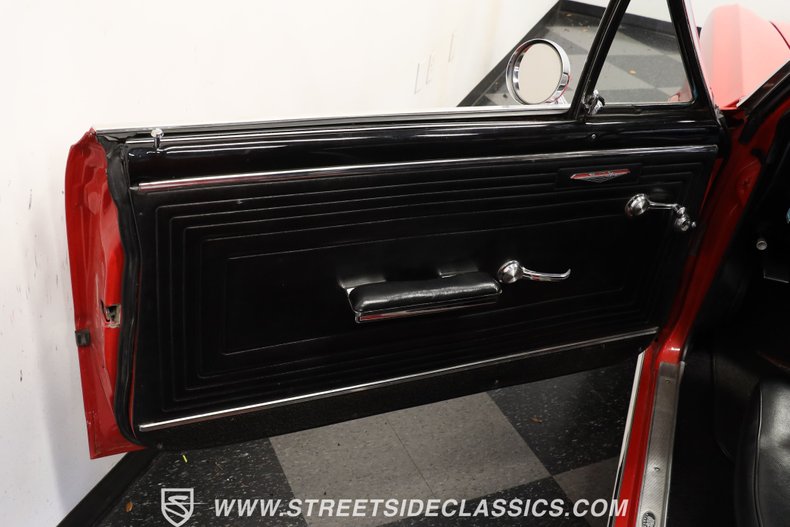 Pontiac-Gto-1965-Montero-Red-Black-35