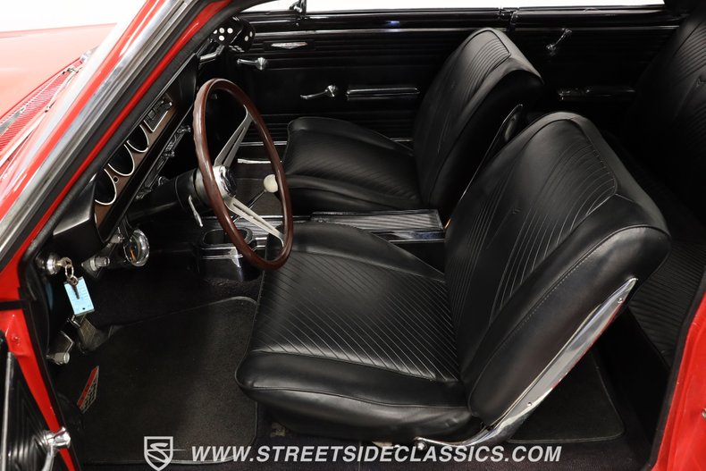 Pontiac-Gto-1965-Montero-Red-Black-36
