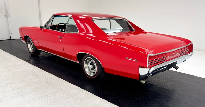 Pontiac-Gto-1966-Montero-Red-Black-10