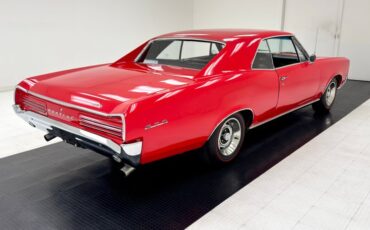 Pontiac-Gto-1966-Montero-Red-Black-12