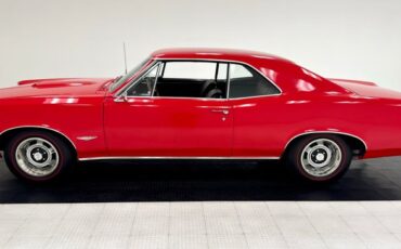 Pontiac-Gto-1966-Montero-Red-Black
