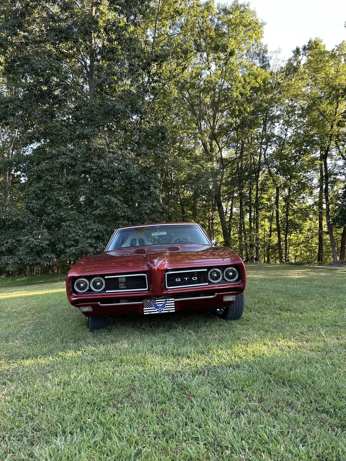 Pontiac-Gto-1968-Maroon-White-1