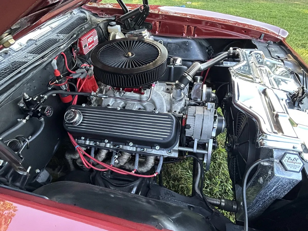 Pontiac-Gto-1968-Maroon-White-8