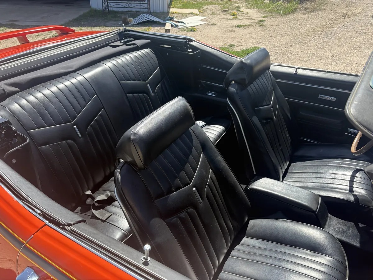 Pontiac-Gto-1969-Carosel-Red-Black-5