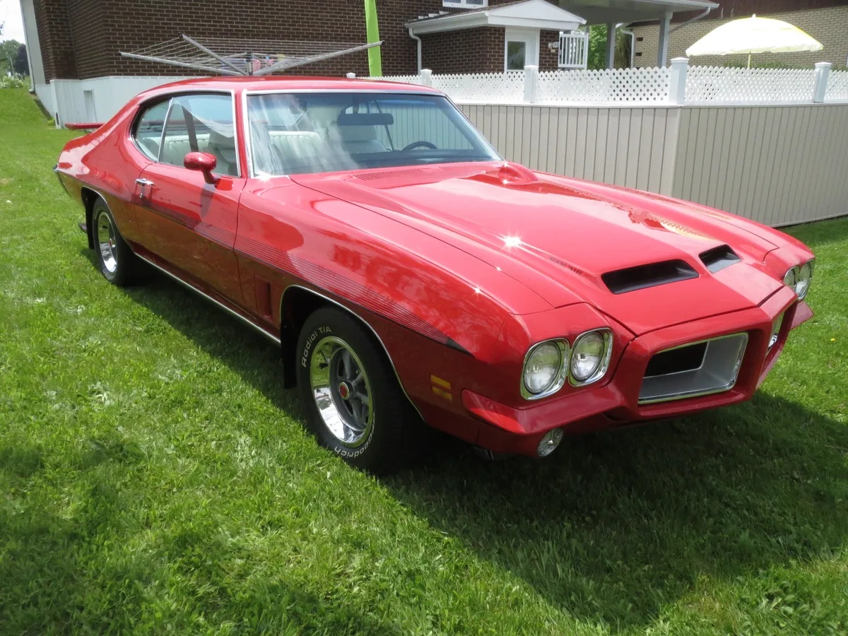 Pontiac-Gto-1972-Cardinal-Red-Code-75-White-Interior-Completely-OverhauledLeather-Seats-1
