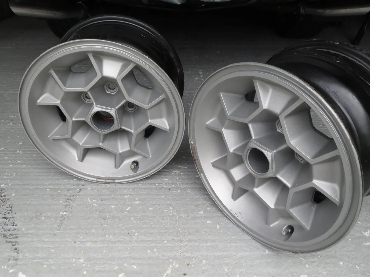 Pontiac-Gto-1972-Cardinal-Red-Code-75-White-Interior-Completely-OverhauledLeather-Seats-19