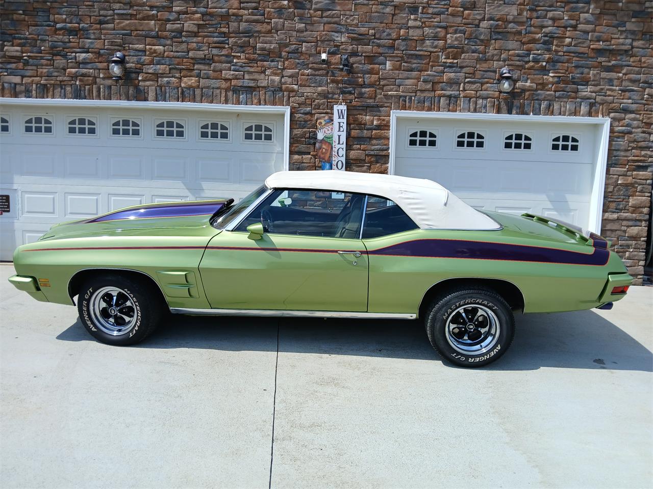 Pontiac-Lemans-1971-Greenpurple-stripes-Light-brown-6