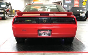 Pontiac-Other-1987-Red-Black-1