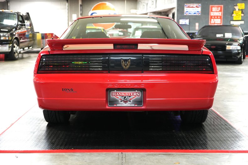 Pontiac-Other-1987-Red-Black-1