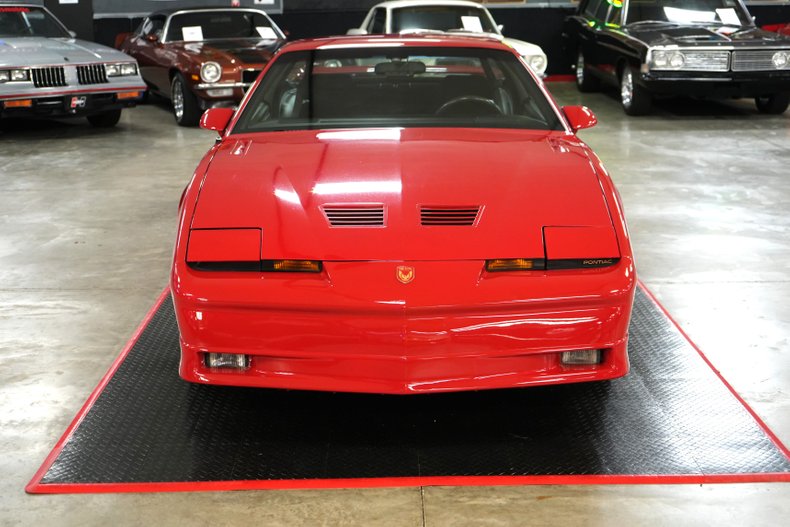 Pontiac-Other-1987-Red-Black-18