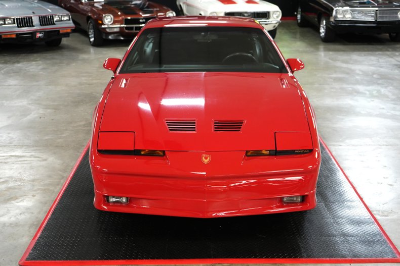Pontiac-Other-1987-Red-Black-26