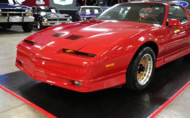 Pontiac-Other-1987-Red-Black-32