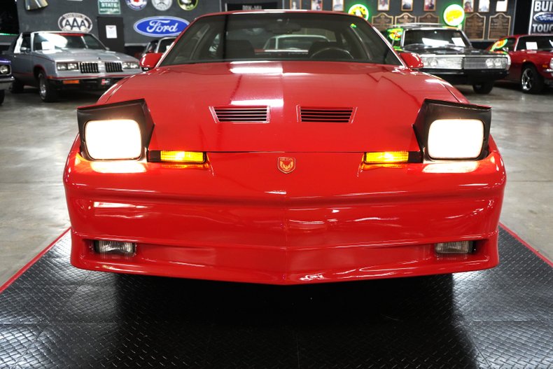 Pontiac-Other-1987-Red-Black-36