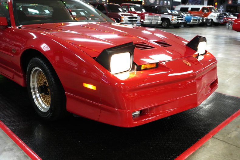 Pontiac-Other-1987-Red-Black-37