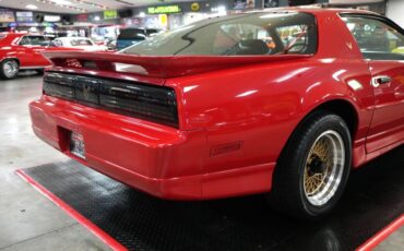 Pontiac-Other-1987-Red-Black-44