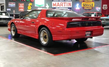 Pontiac-Other-1987-Red-Black-48
