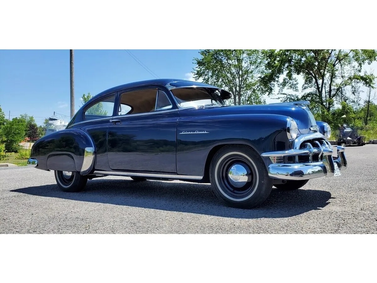 Pontiac-Silver-streak-1950-Navy-Blue-Tan-3