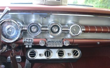 Pontiac-Star-Chief-1958-Coupe-30