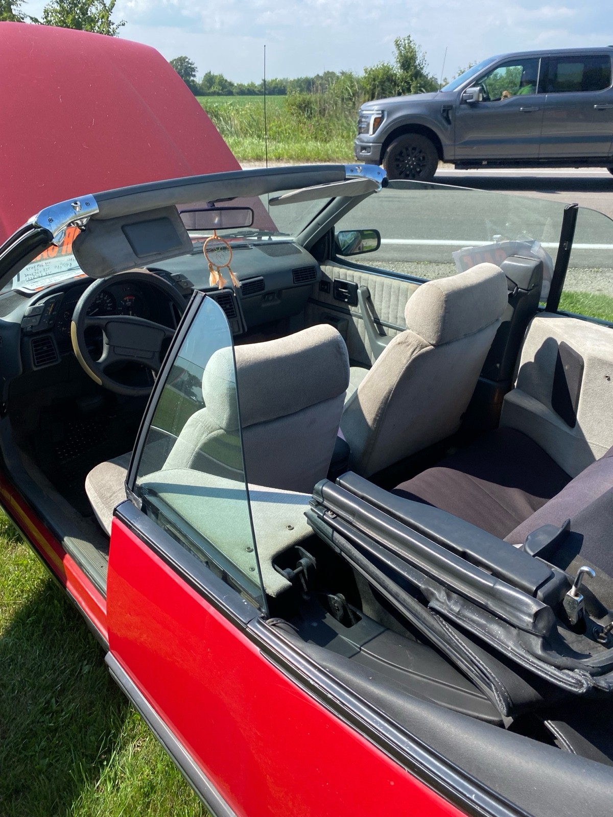 Pontiac-Sunbird-1991-5