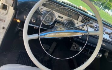 Pontiac-Super-chief-1957-Kenya-IvoryBlack-Ac-21
