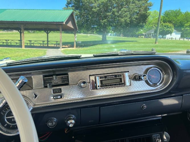 Pontiac-Super-chief-1957-Kenya-IvoryBlack-Ac-5
