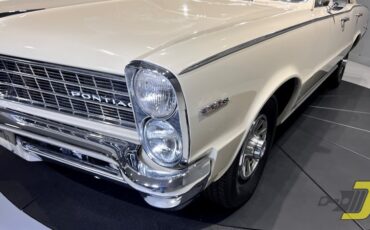 Pontiac-Tempest-1965-Sedan-18